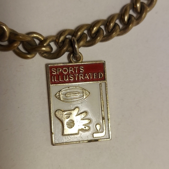 UNAVAILABLE - Picture 4 of 13